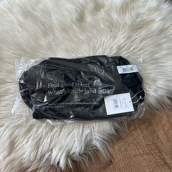 ANDIE The Rockaway One Piece In Black - Picture 3 of 4